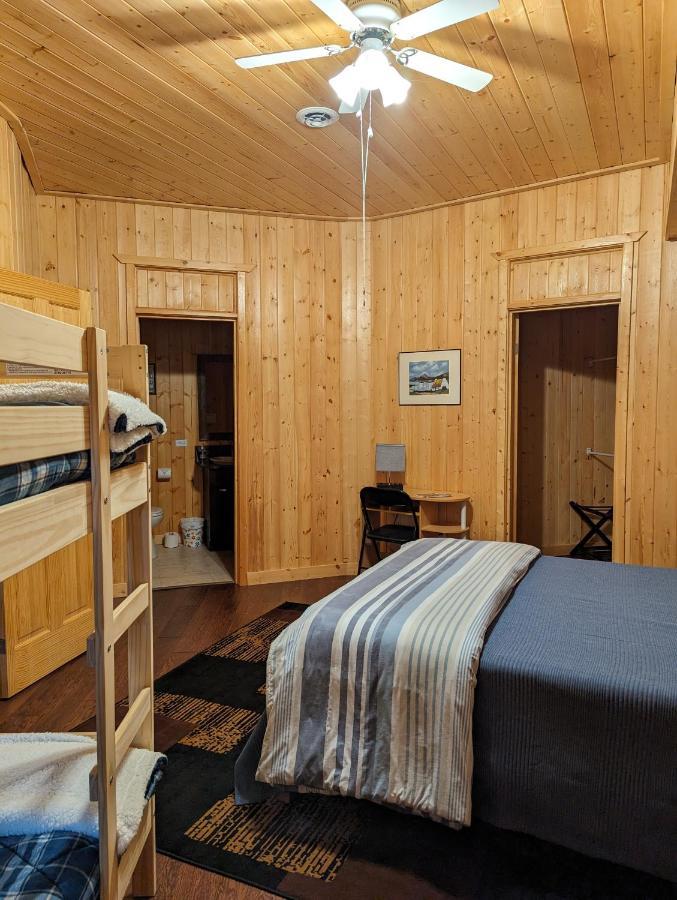 Sundance Country Lodge B&B Marlboro ภายนอก รูปภาพ