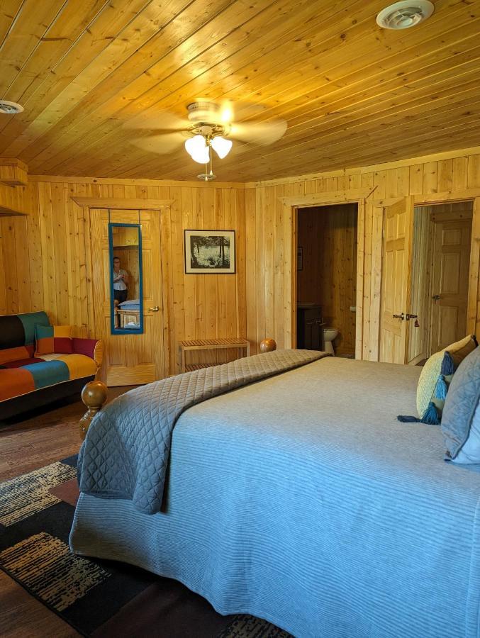 Sundance Country Lodge B&B Marlboro ภายนอก รูปภาพ