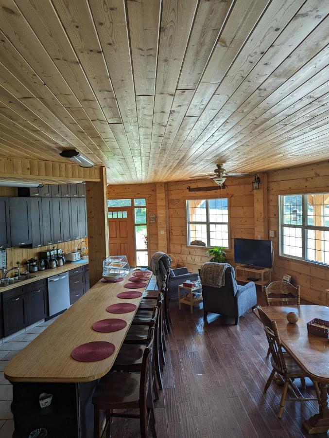 Sundance Country Lodge B&B Marlboro ภายนอก รูปภาพ