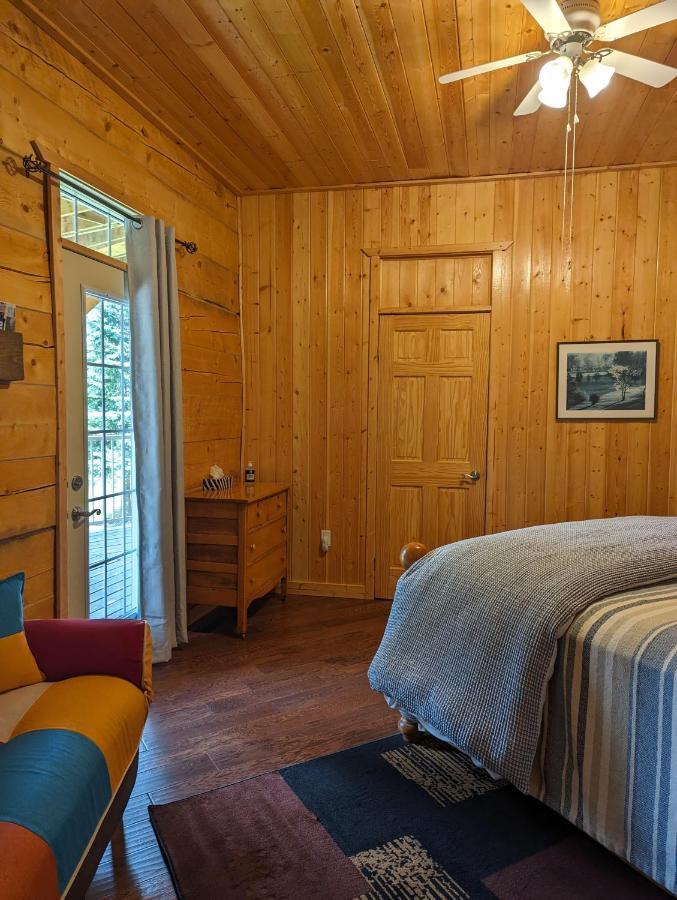 Sundance Country Lodge B&B Marlboro ภายนอก รูปภาพ